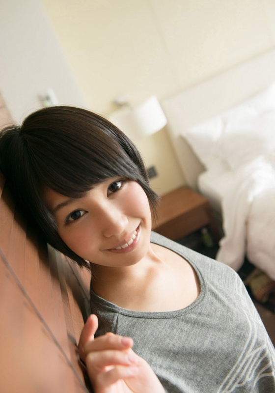 Japan Idol Sex Photo Movies - Cute and horny Japanese av idol Riku Murata goes to a hotel and have sex