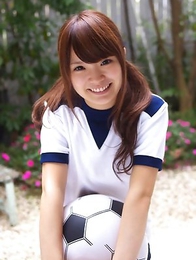 Manami Sato in sports equipment can´t wait to play ball