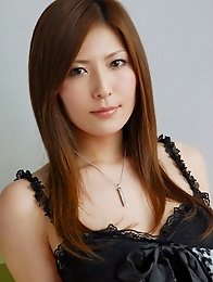 Busty redhead japan av idol Yuuna Shiina Busty redhead japan av idol Yuuna Shiina