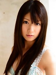 Beautiful and sexy Japanese av idol Rio Ogawa shows her amazing body to show Beautiful and sexy Japanese av idol Rio Ogawa shows her amazing body to show